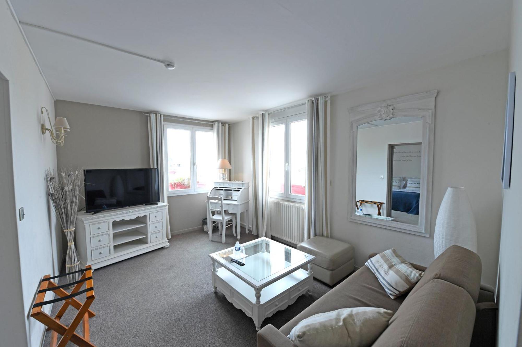 Cit'hotel La Julia Hotel Agon-Coutainville