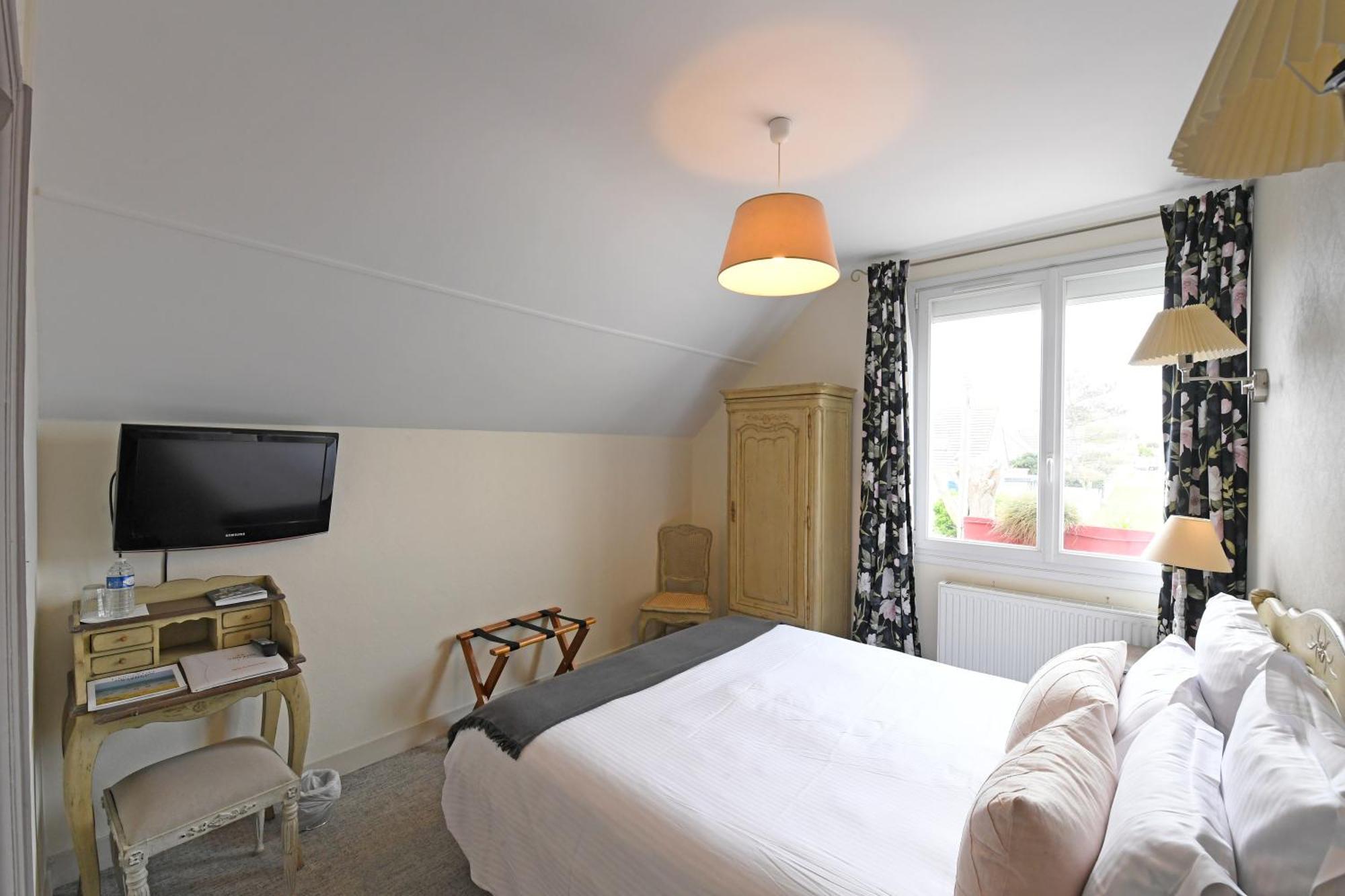 Cit'hotel La Julia Hotel Agon-Coutainville