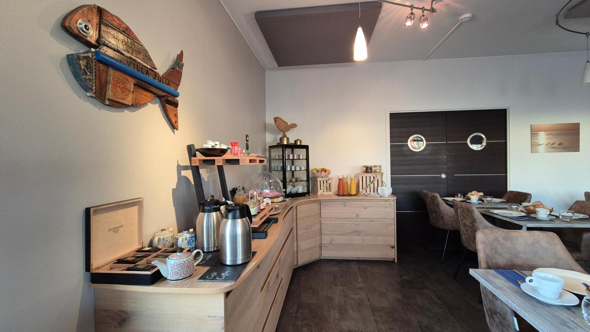 Hotel Cit'hotel La Julia 3*